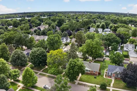 4247 Zenith Avenue N Robbinsdale MN 55422