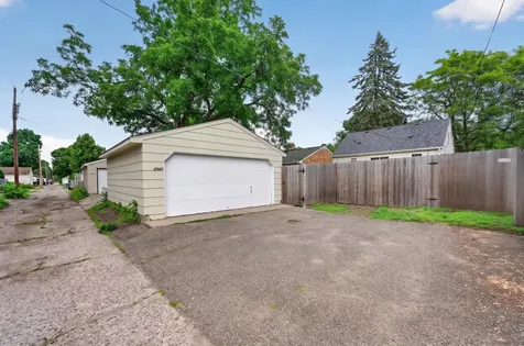 4247 Zenith Avenue N Robbinsdale MN 55422