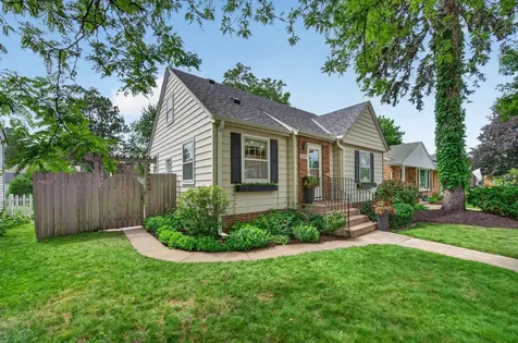 4247 Zenith Avenue N Robbinsdale MN 55422