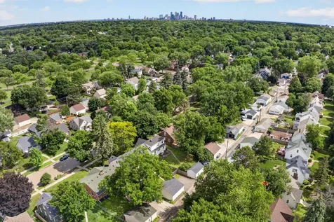 4247 Zenith Avenue N Robbinsdale MN 55422