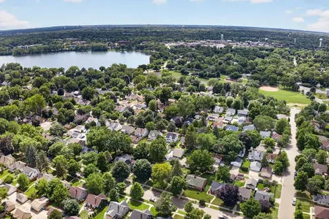 4247 Zenith Avenue N Robbinsdale MN 55422