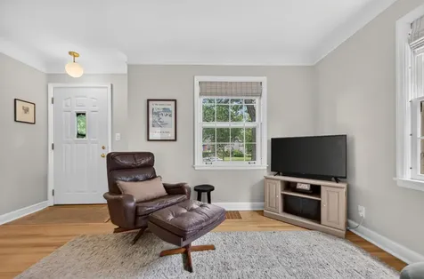 4247 Zenith Avenue N Robbinsdale MN 55422