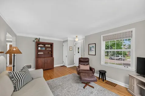 4247 Zenith Avenue N Robbinsdale MN 55422