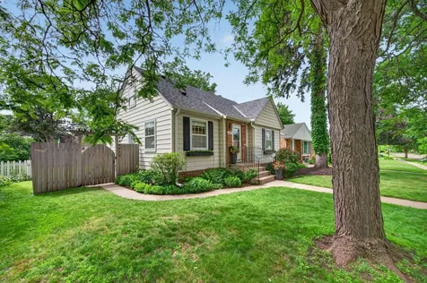 4247 Zenith Avenue N Robbinsdale MN 55422