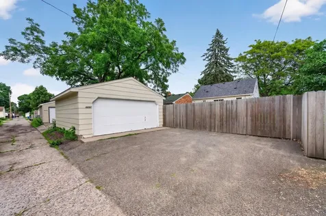 4247 Zenith Avenue N Robbinsdale MN 55422