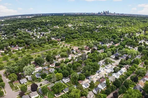 4247 Zenith Avenue N Robbinsdale MN 55422