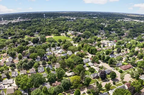 4247 Zenith Avenue N Robbinsdale MN 55422