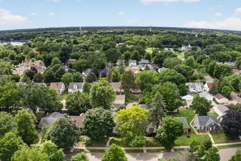 4247 Zenith Avenue N Robbinsdale MN 55422