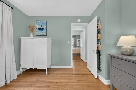 4247 Zenith Avenue N Robbinsdale MN 55422