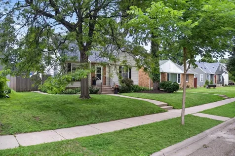 4247 Zenith Avenue N Robbinsdale MN 55422