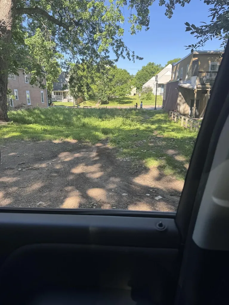 2624 Emerson Avenue N Minneapolis MN 55411