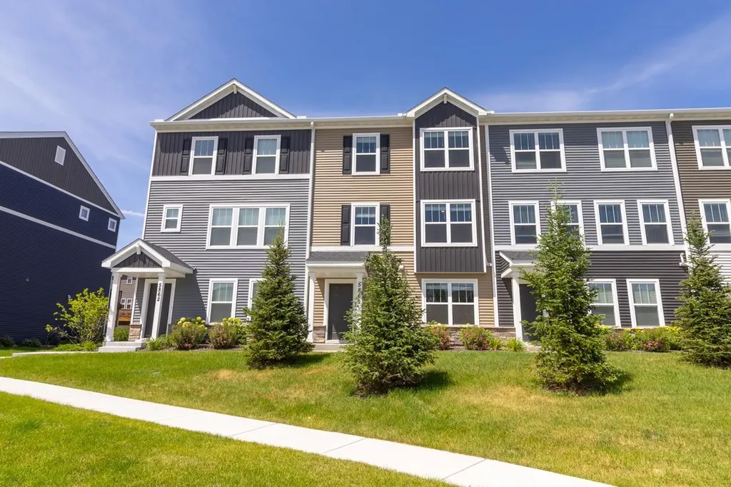 5860 156th Street W Apple Valley MN 55124