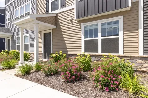 5860 156th Street W Apple Valley MN 55124