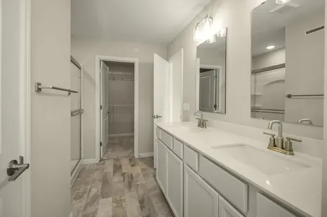 5860 156th Street W Apple Valley MN 55124