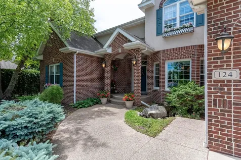 124 Mayan Way Mankato MN 56001