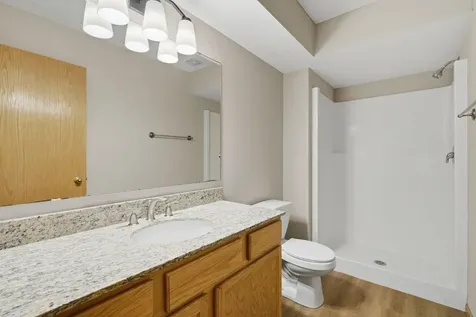 4104 Jarmann Lane Shakopee MN 55379