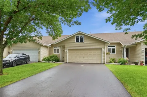 4104 Jarmann Lane Shakopee MN 55379