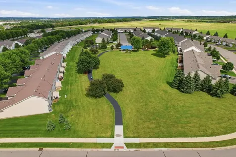 4104 Jarmann Lane Shakopee MN 55379