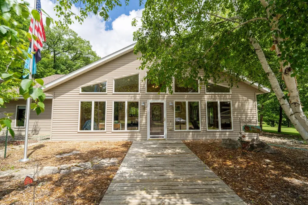 14260 County 38 Eagle Bend MN 56446