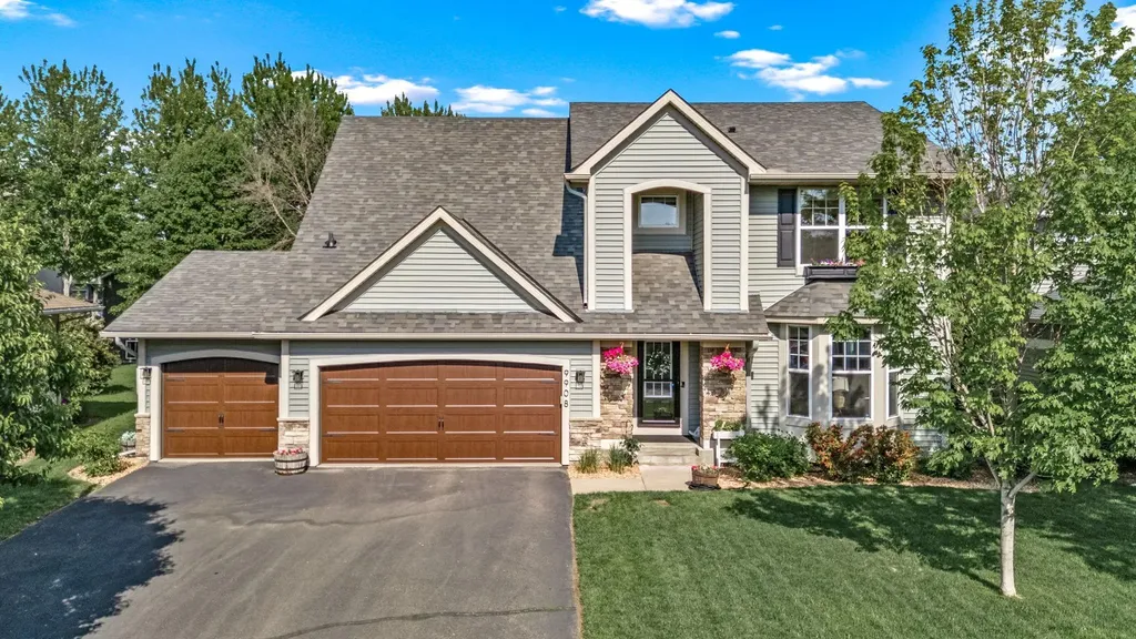 9908 Toledo Drive N Brooklyn Park MN 55443