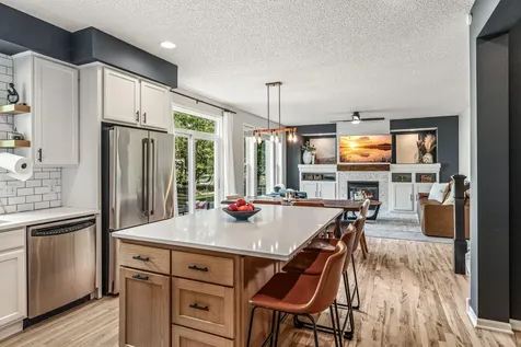 9908 Toledo Drive N Brooklyn Park MN 55443
