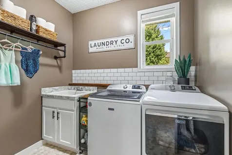 9908 Toledo Drive N Brooklyn Park MN 55443