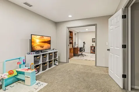 9908 Toledo Drive N Brooklyn Park MN 55443