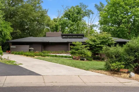 549 Turnpike Road Golden Valley MN 55416