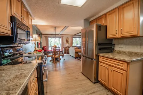 733 11th Street NW Willmar MN 56201