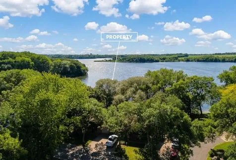 733 11th Street NW Willmar MN 56201