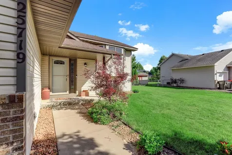 25719 Freeport Avenue Wyoming MN 55092