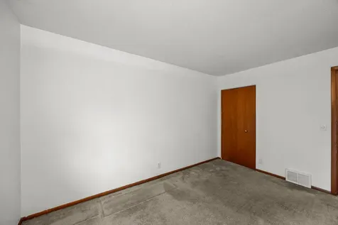 168 Linden Circle Apple Valley MN 55124