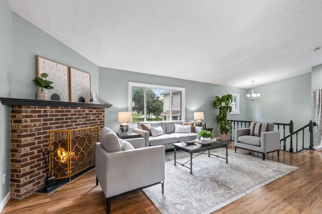 7440 Landau Curve Bloomington MN 55438