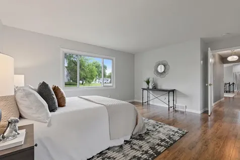 7440 Landau Curve Bloomington MN 55438