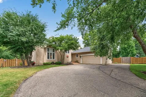 7001 Beacon Circle Eden Prairie MN 55346