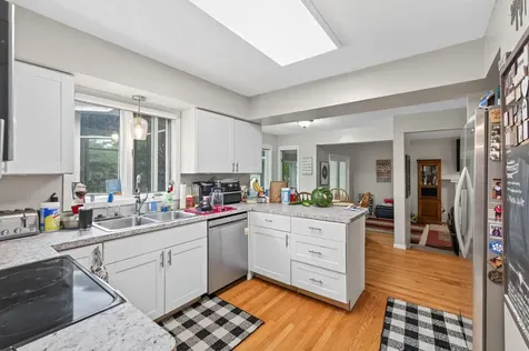 7001 Beacon Circle Eden Prairie MN 55346