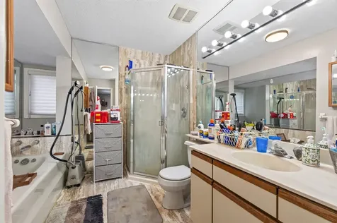 7001 Beacon Circle Eden Prairie MN 55346