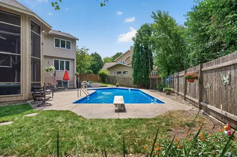 7001 Beacon Circle Eden Prairie MN 55346