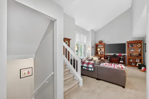 7001 Beacon Circle Eden Prairie MN 55346