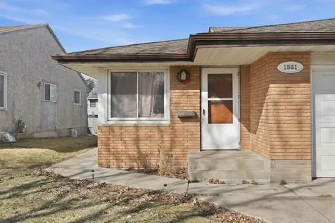 1561 Clarence Street Saint Paul MN 55106