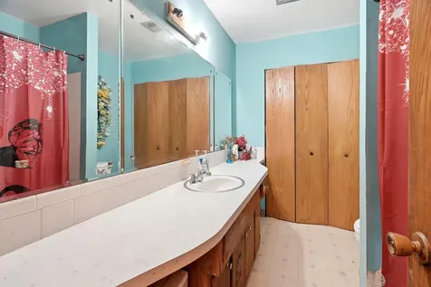 1561 Clarence Street Saint Paul MN 55106