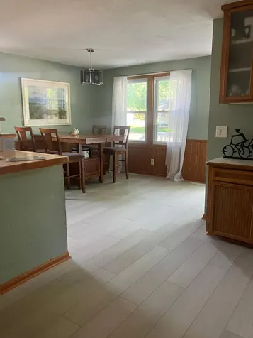194 5th Avenue NE Hutchinson MN 55350