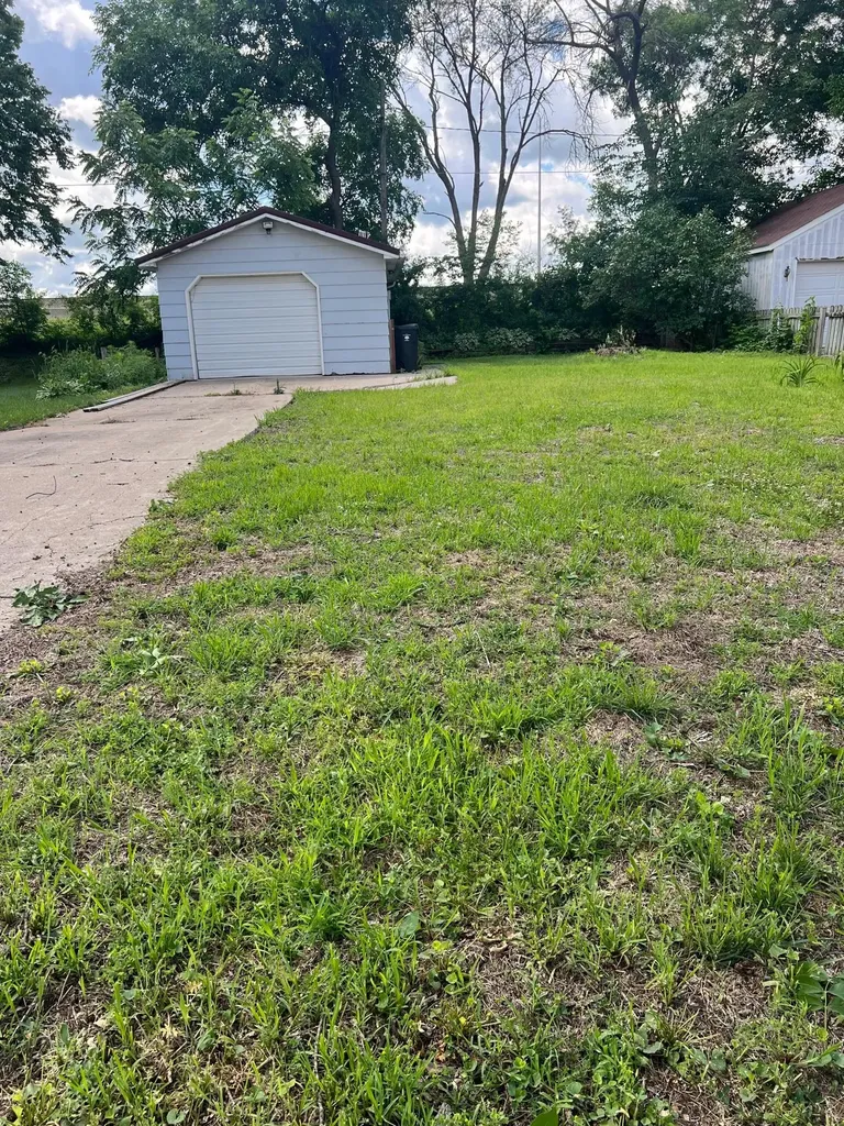 809 South Avenue Mankato MN 56003