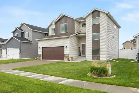 1038 Ashley Drive W West Fargo ND 58078