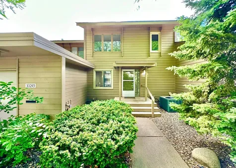 10245 Scarborough Road Bloomington MN 55437