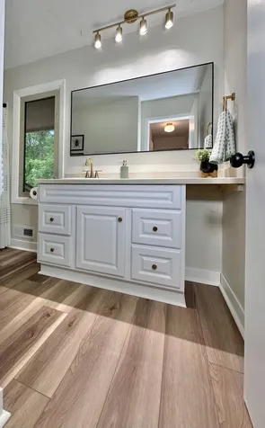 10245 Scarborough Road Bloomington MN 55437