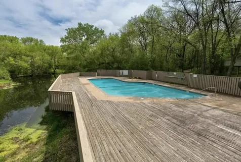 10245 Scarborough Road Bloomington MN 55437