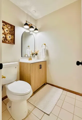 10245 Scarborough Road Bloomington MN 55437