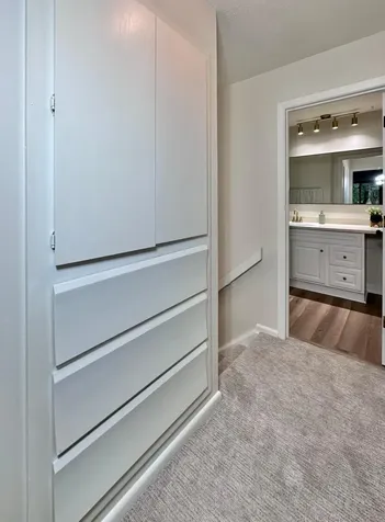 10245 Scarborough Road Bloomington MN 55437
