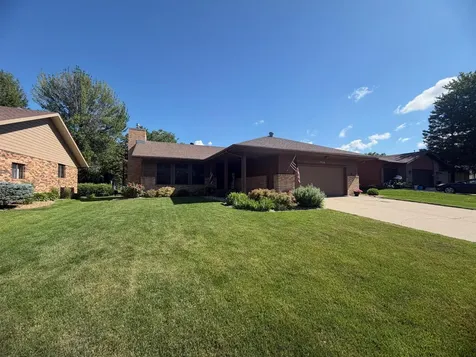1956 Dorathea Boulevard Worthington MN 56187